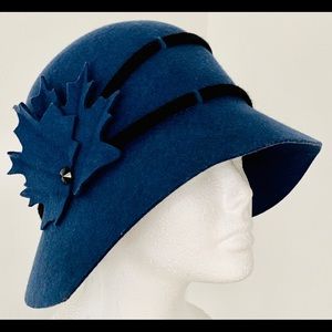 Giovannio New York 100% Wool Navy blue hat